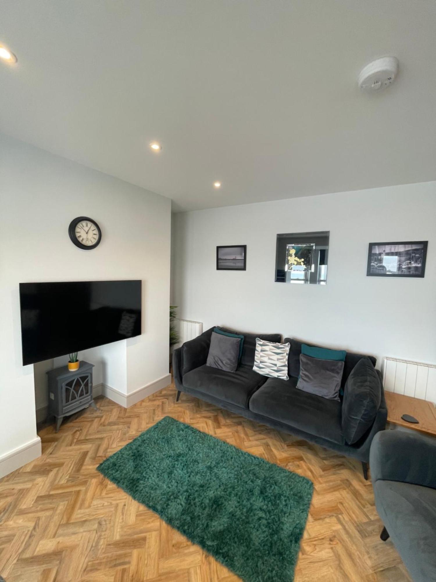 Superb 2 Bedroom Sea View Flat Scarborough Buitenkant foto