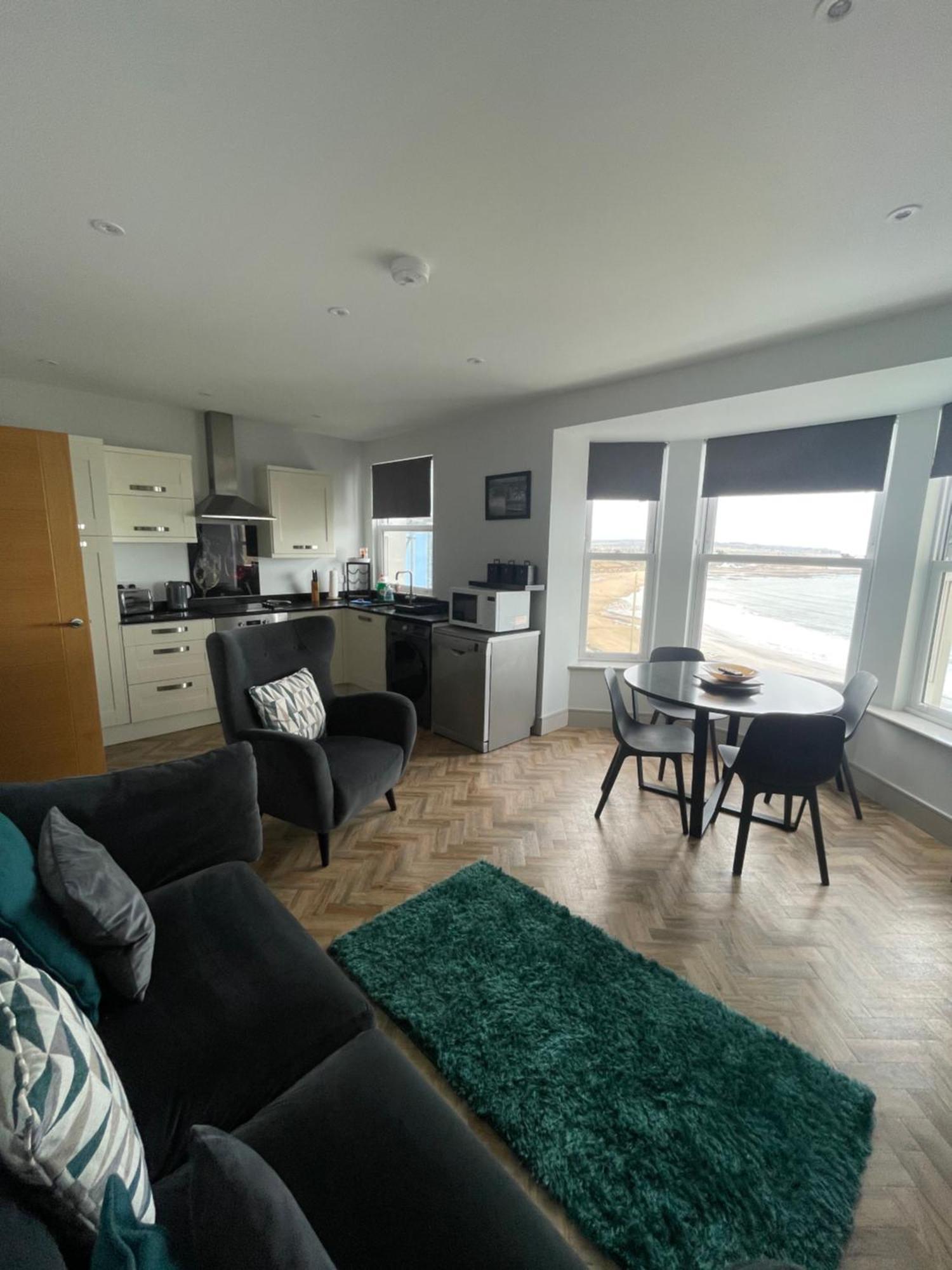 Superb 2 Bedroom Sea View Flat Scarborough Buitenkant foto